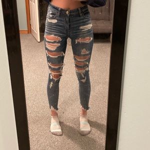 American Eagle distressed high rise jeans. Size 0